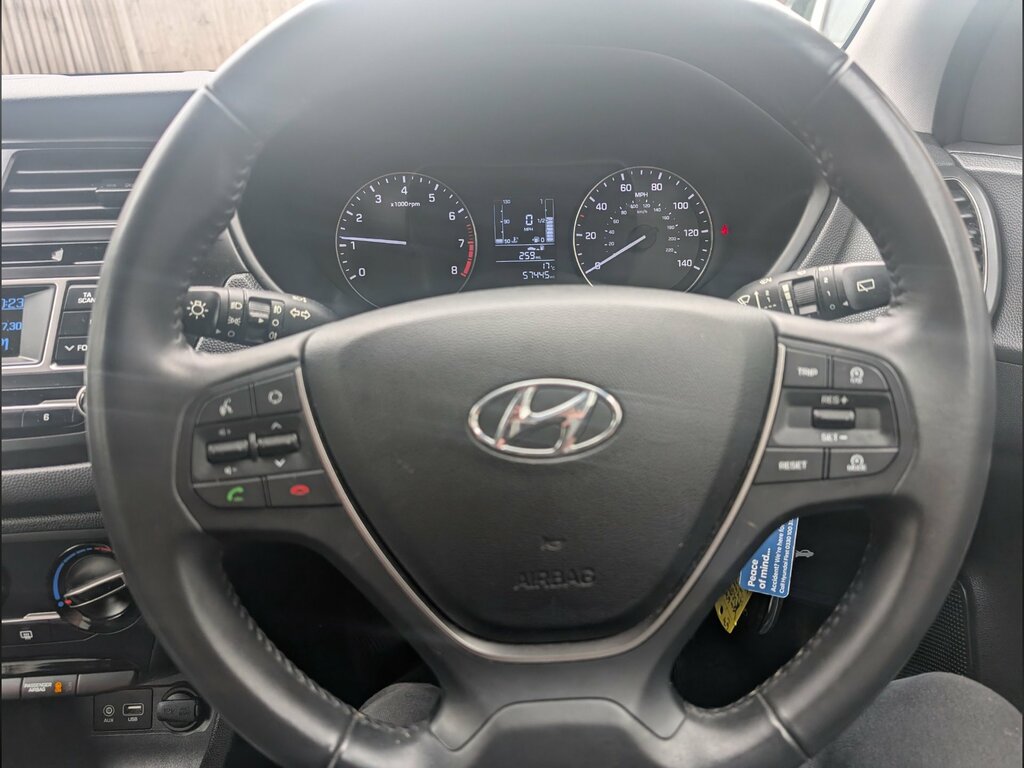 Hyundai I20 I20 Se Mpi Red #15