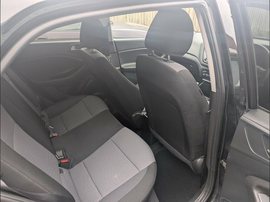 Hyundai I20 I20 Se Mpi Red #8