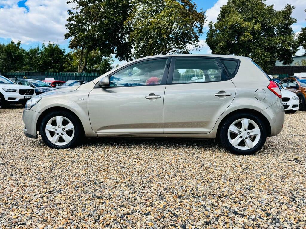 Kia Ceed 1.6 Crdi 2 Euro 4 Silver #9