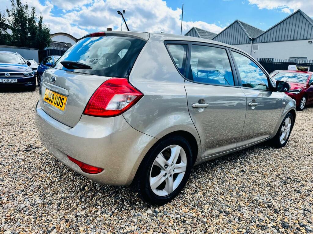 Kia Ceed 1.6 Crdi 2 Euro 4 Silver #14