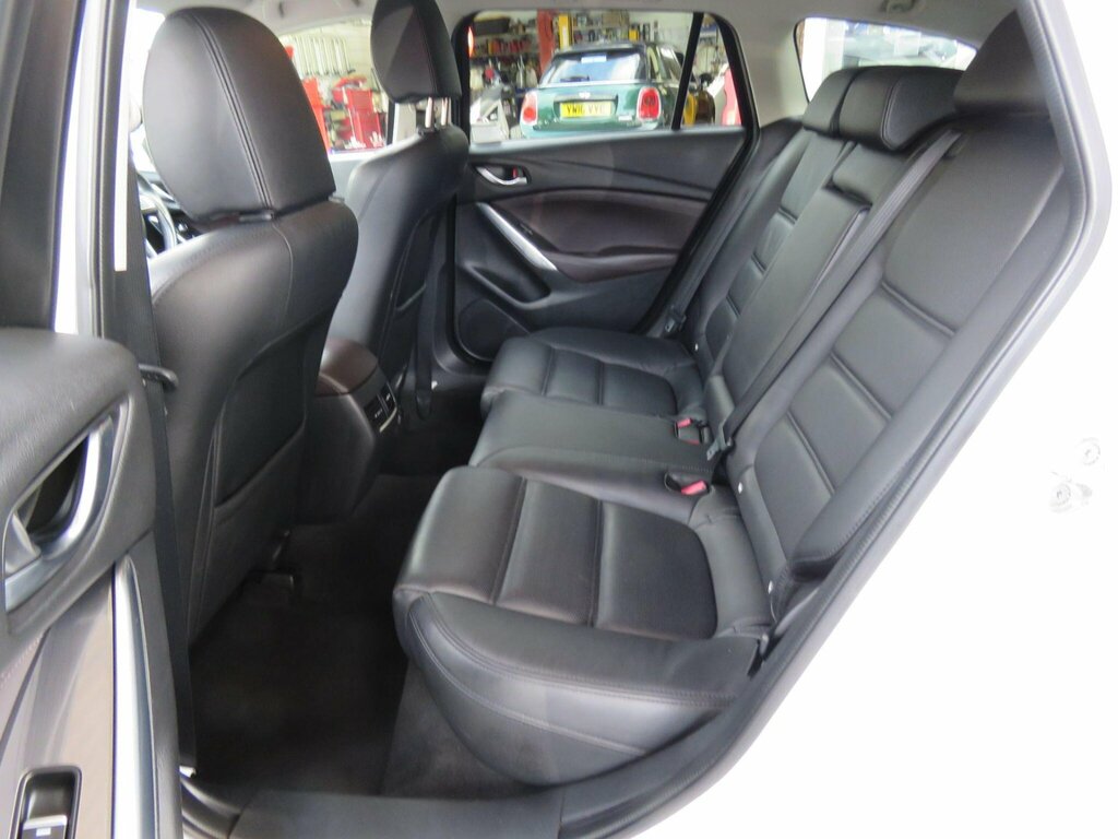 Mazda 6 2.2D 175 Sport Nav Red #8