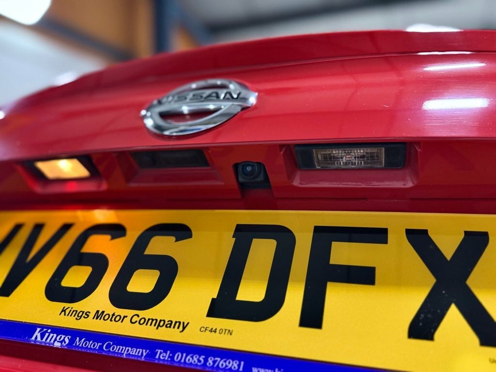Nissan Qashqai 1.2Bm Ncon Silver #23
