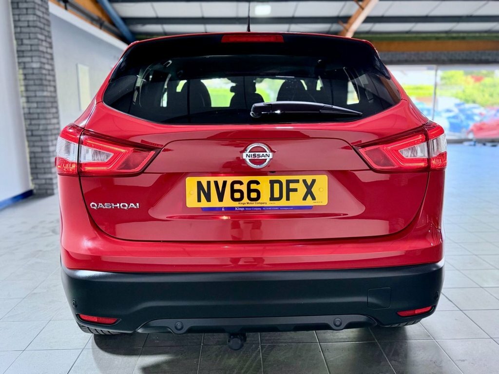 Nissan Qashqai 1.2Bm Ncon Silver #20