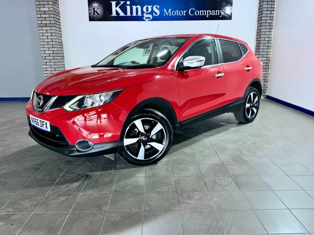 Nissan Qashqai 1.6L N-connecta Red