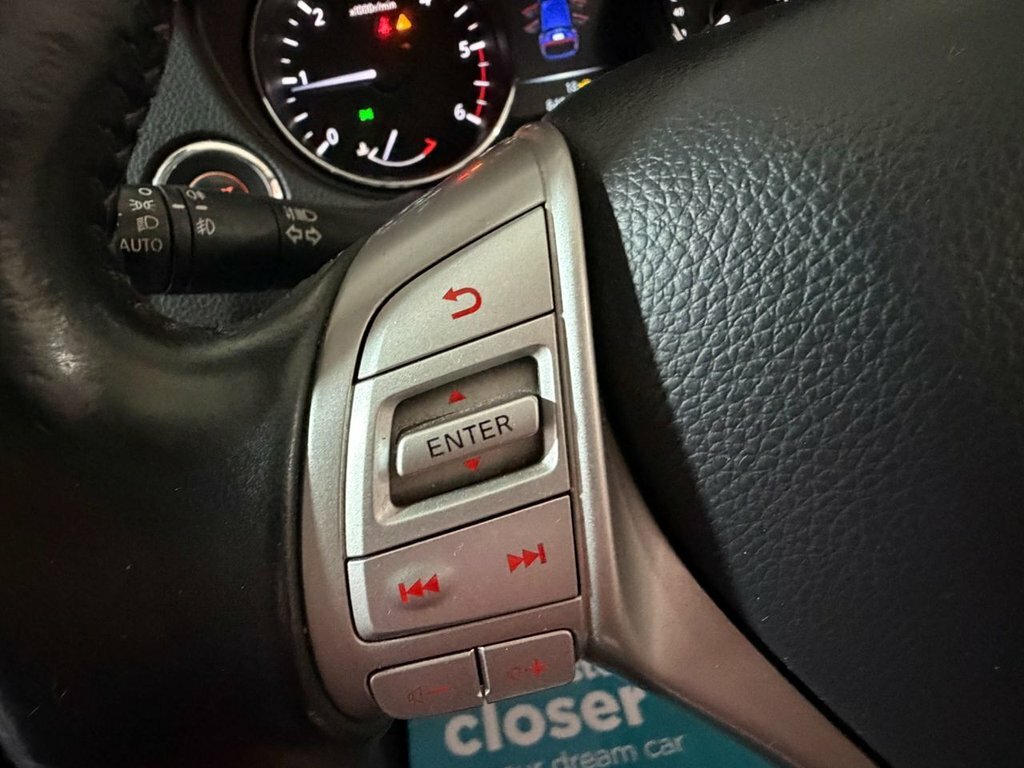 Nissan Qashqai 1.2Bm Ncon Silver #40