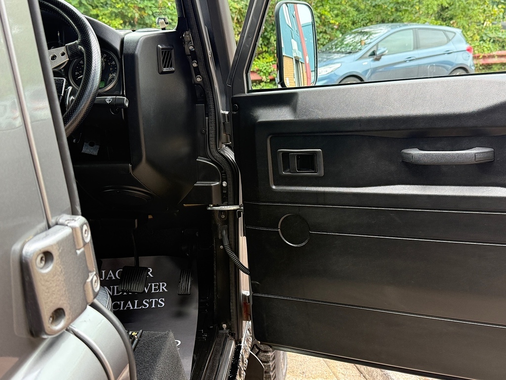 Land Rover Defender 110 Td Double Cab #22