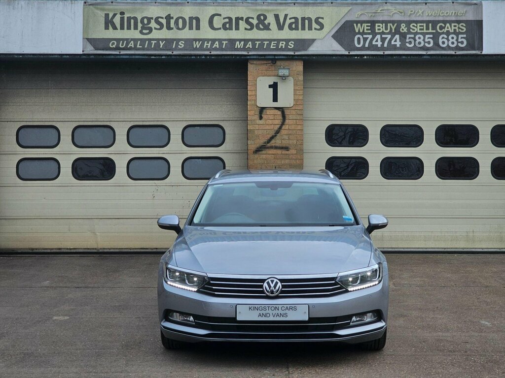 Volkswagen Passat  Black #2