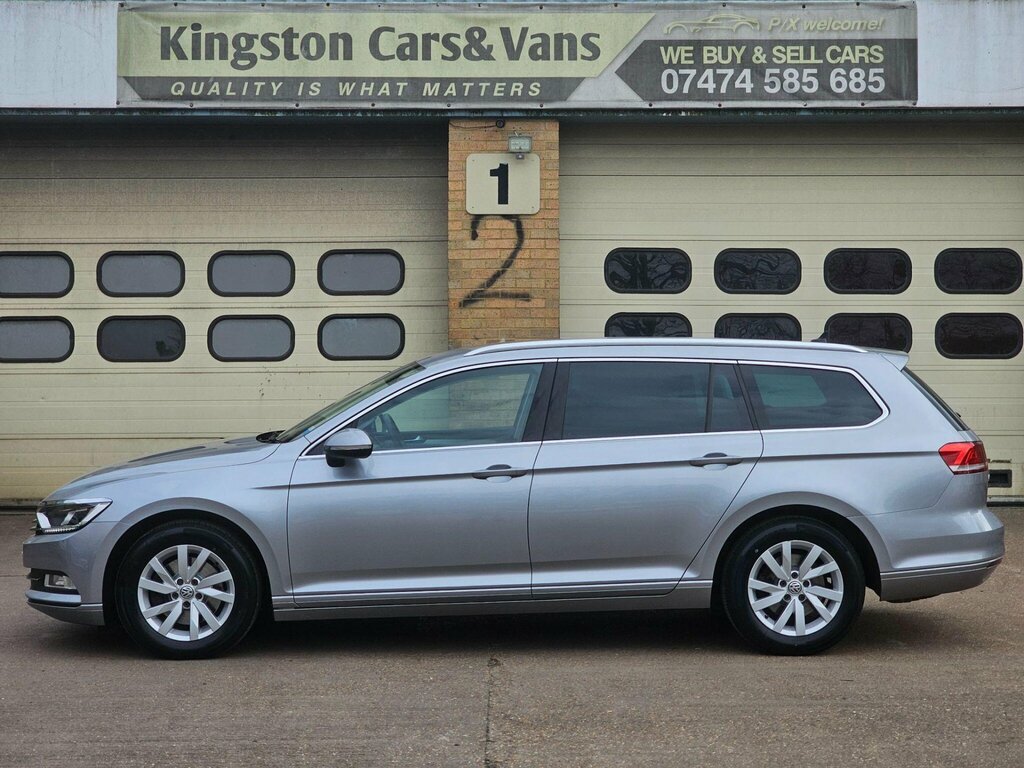 Volkswagen Passat  Black #5