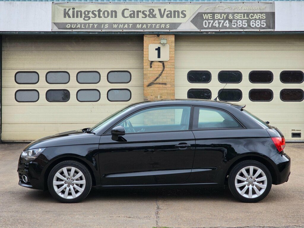 Audi A1 1.4 Tfsi Sport Euro 5 Ss Black #3