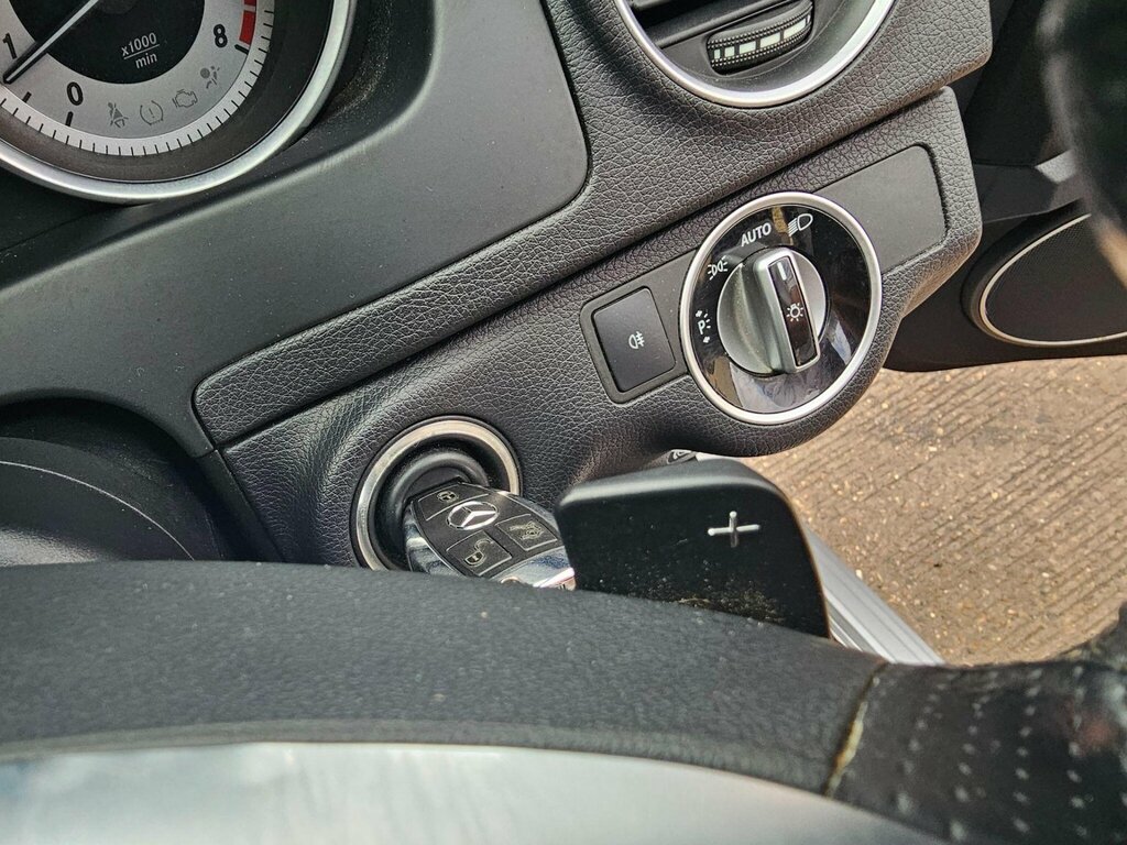 Mercedes-Benz C Class C63 4dr Auto Black #19