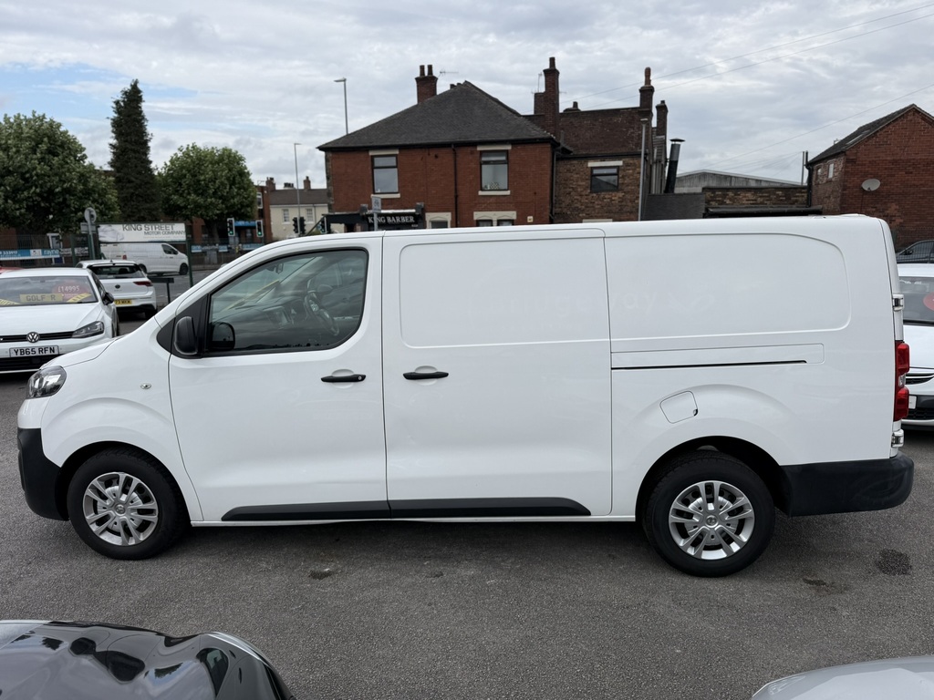 Vauxhall Vivaro Dynamic 2020 70 Reg White #4