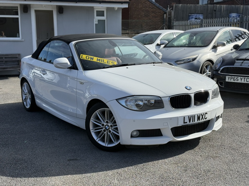 BMW 1 Series M Sport Black #1