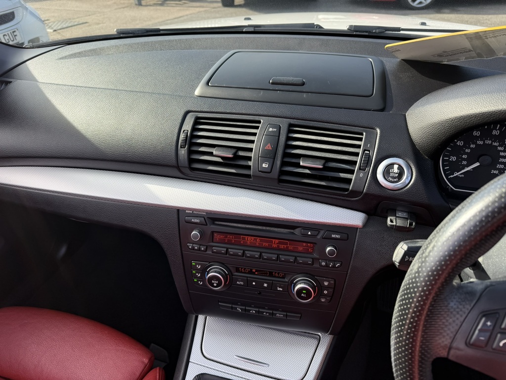BMW 1 Series M Sport Black #19