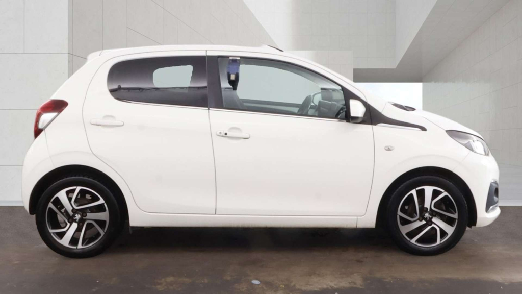 Peugeot 108 Allure White #5