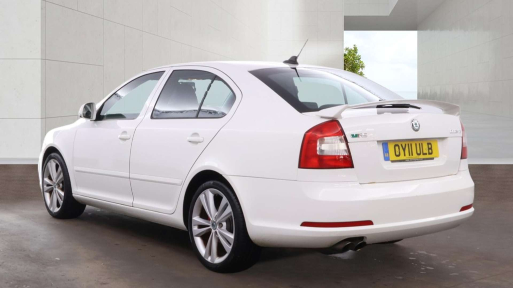 Skoda Octavia Vrs Tfsi White #3