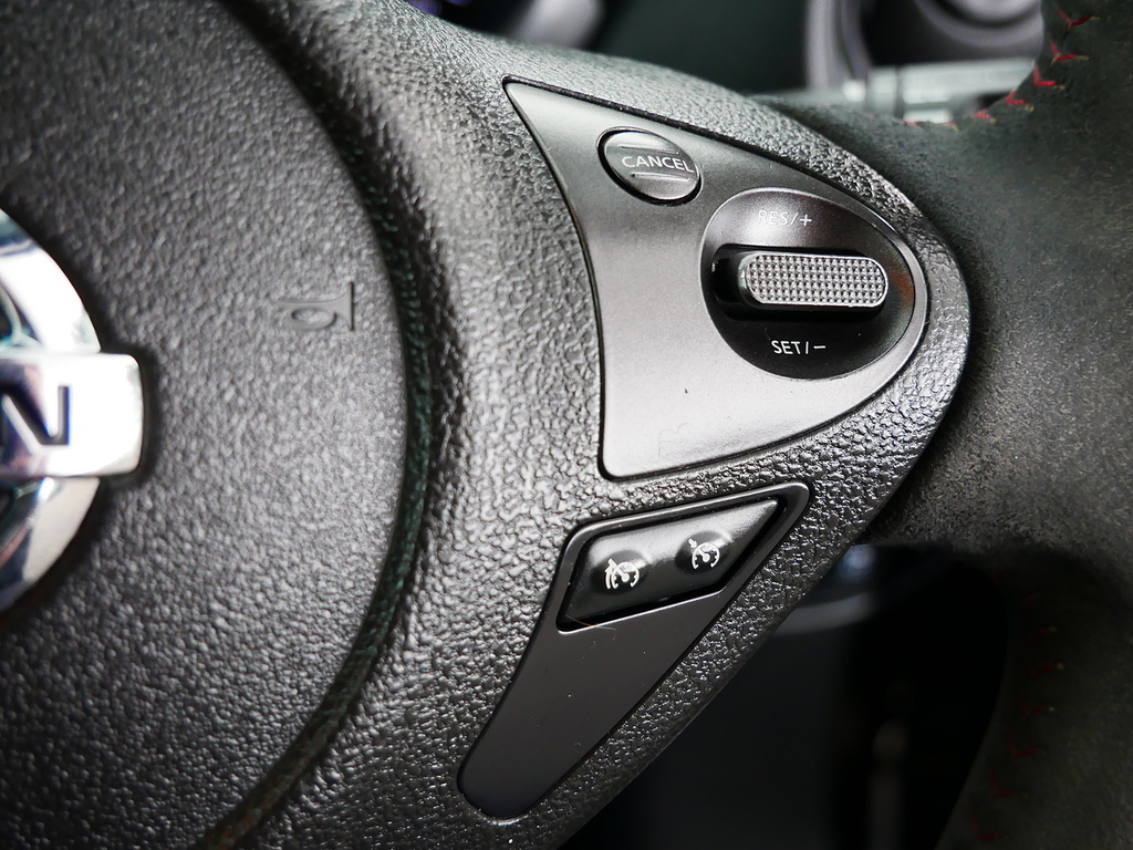 Nissan Juke Acenta Black #35