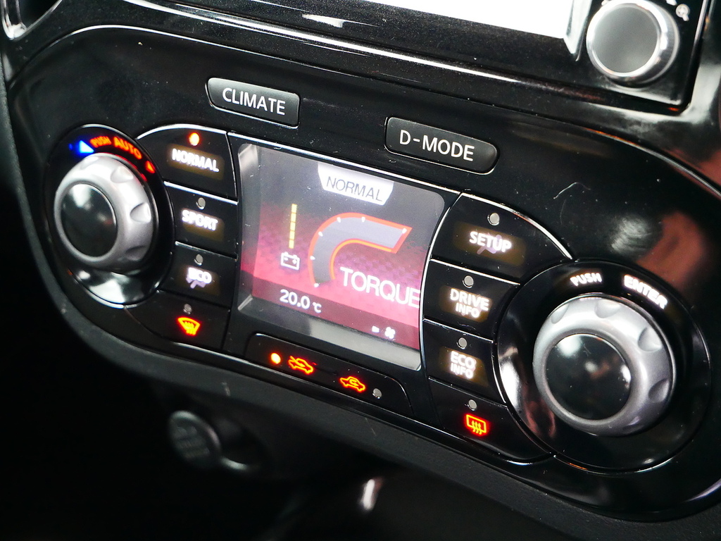 Nissan Juke Acenta Black #42