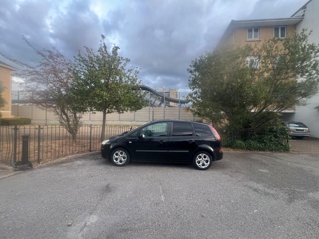 Ford C-Max 2.0 Zetec Blue #12