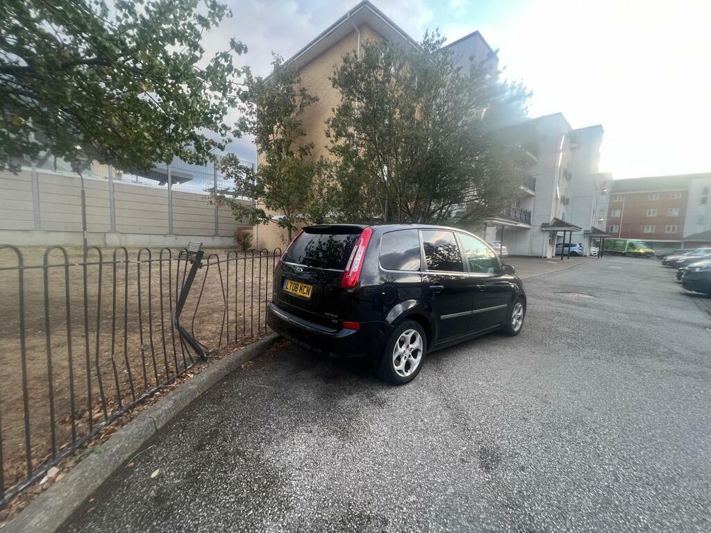 Ford C-Max 2.0 Zetec Blue #9