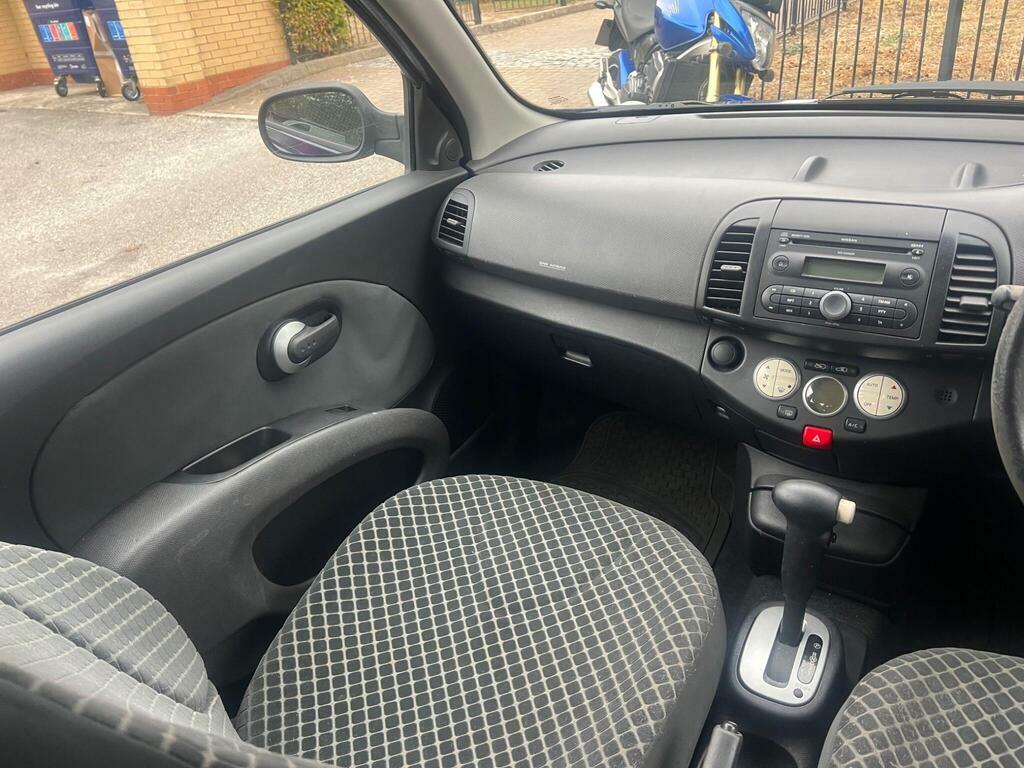 Nissan Micra 1.0 E Red #20