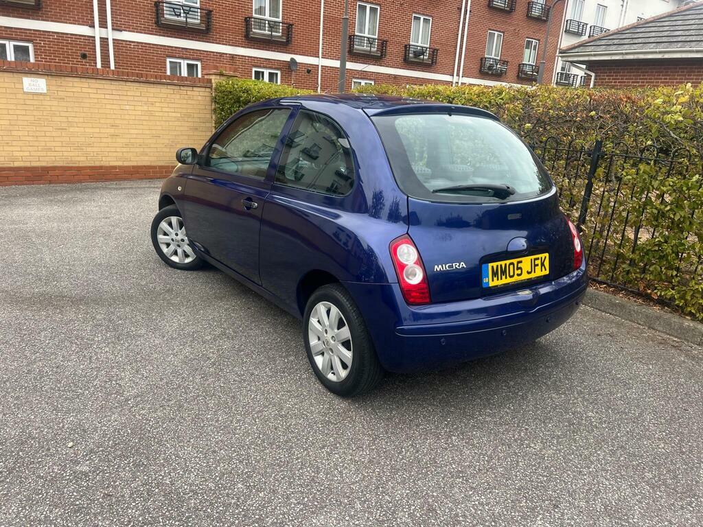 Nissan Micra 1.0 E Red #64