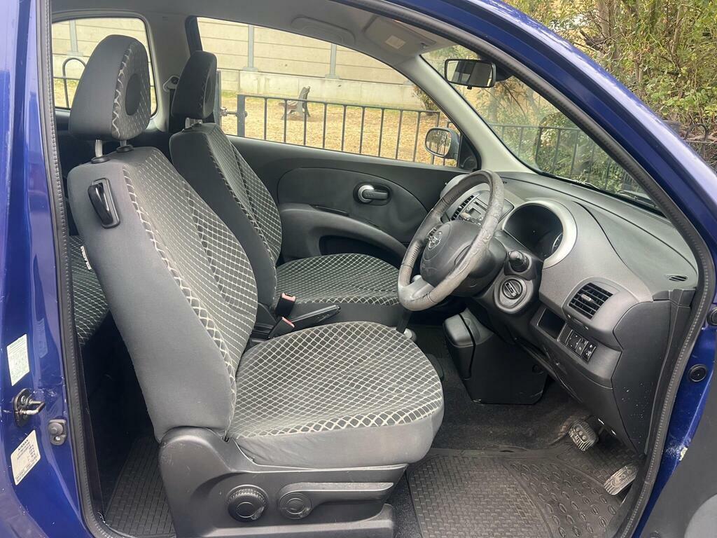 Nissan Micra 1.0 E Red #11