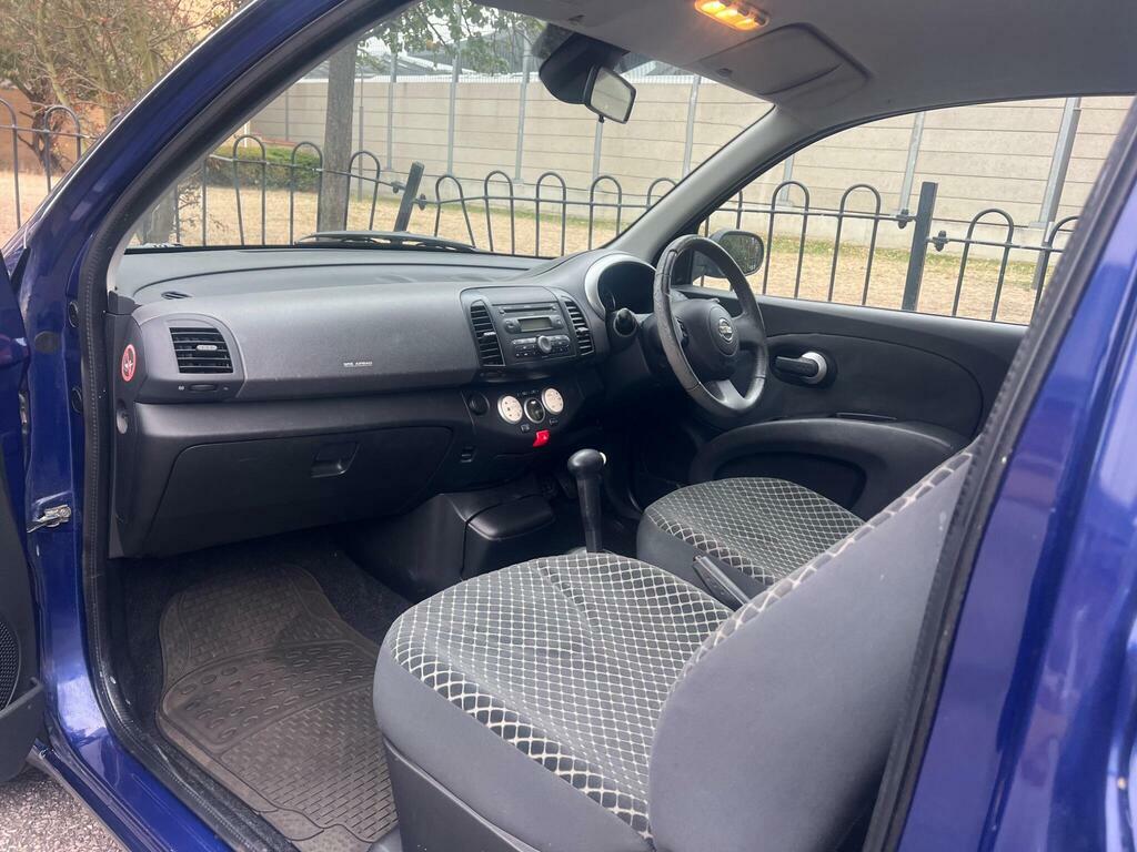 Nissan Micra 1.0 E Red #14
