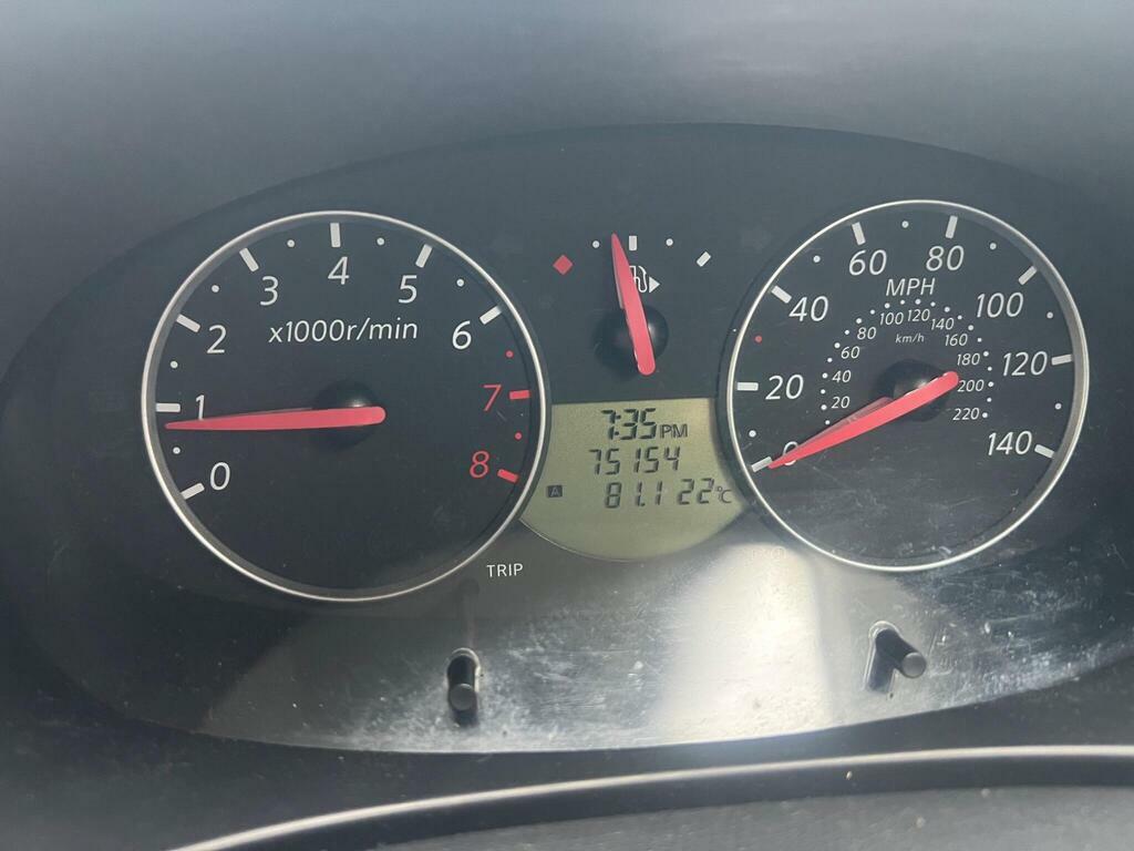 Nissan Micra 1.0 E Red #41