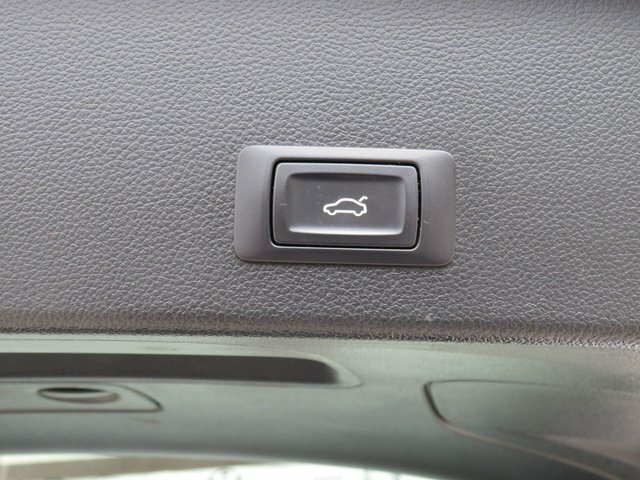 Audi A6 Avant 3L Black Edition Black #11