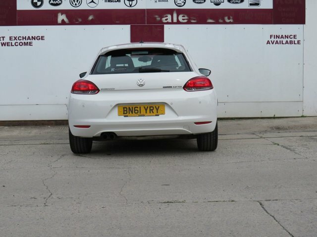 Volkswagen Scirocco 2011 2.0 Tdi Bluemotion Tech Hatchback White #4
