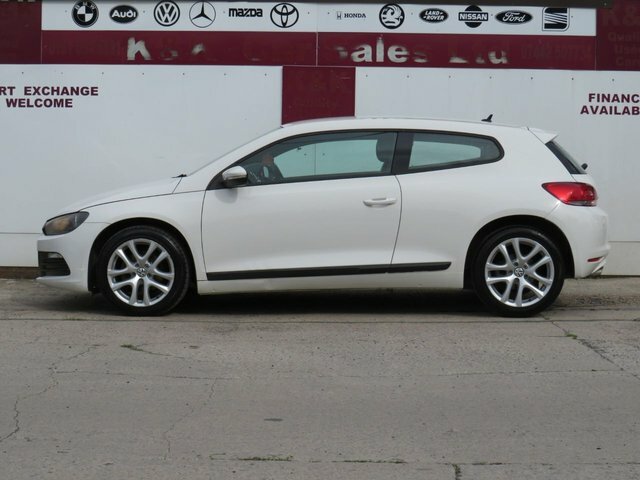 Volkswagen Scirocco 2011 2.0 Tdi Bluemotion Tech Hatchback White #5