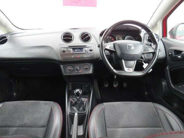 Seat Ibiza 2015 1.2 Tsi Fr Black Hatchback Red #2