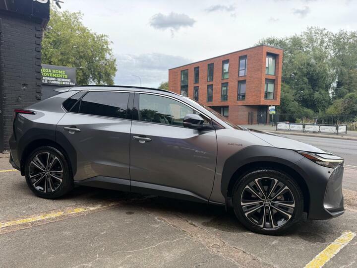 Toyota bZ4X 71.4Kwh Premiere Edition Awd 7Kw Obc Grey #5