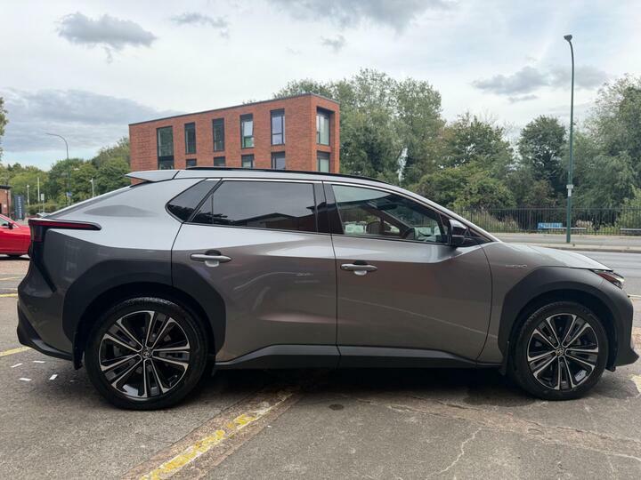 Toyota bZ4X 71.4Kwh Premiere Edition Awd 7Kw Obc Grey #6