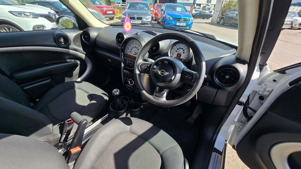 Mini Countryman Brown #48