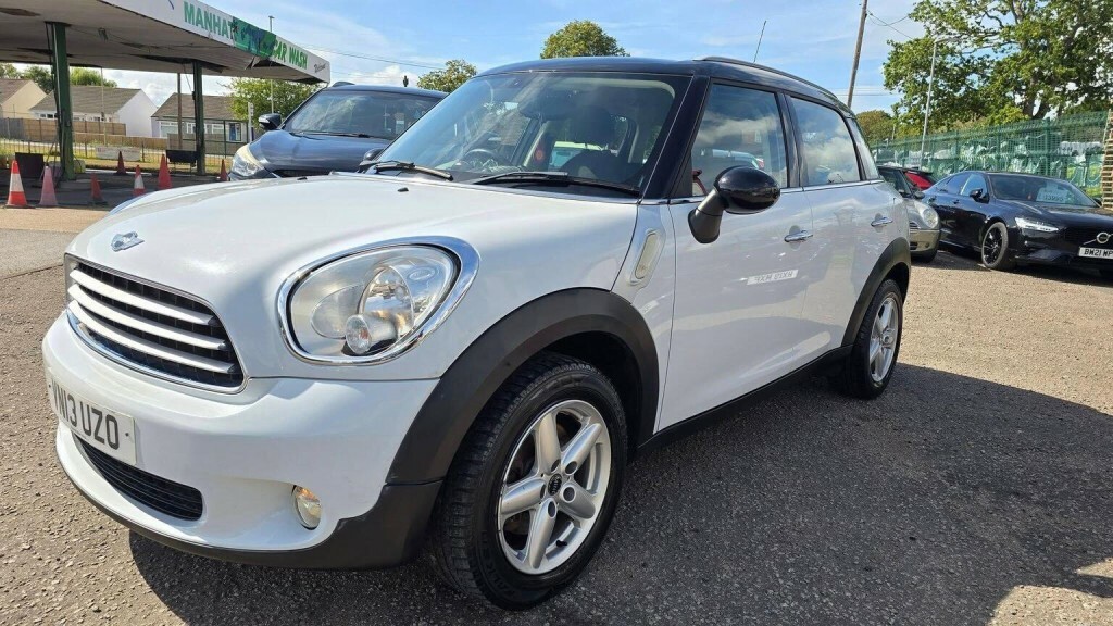 Mini Countryman Brown #70