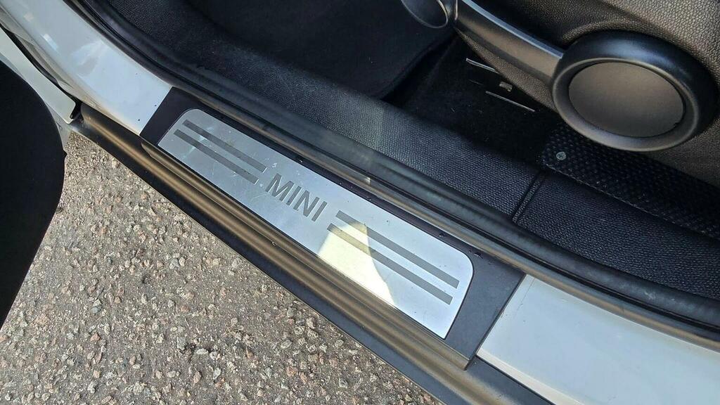 Mini Countryman Brown #44