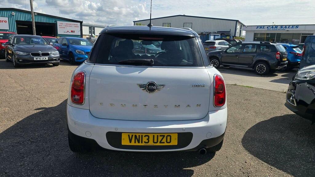 Mini Countryman Brown #11