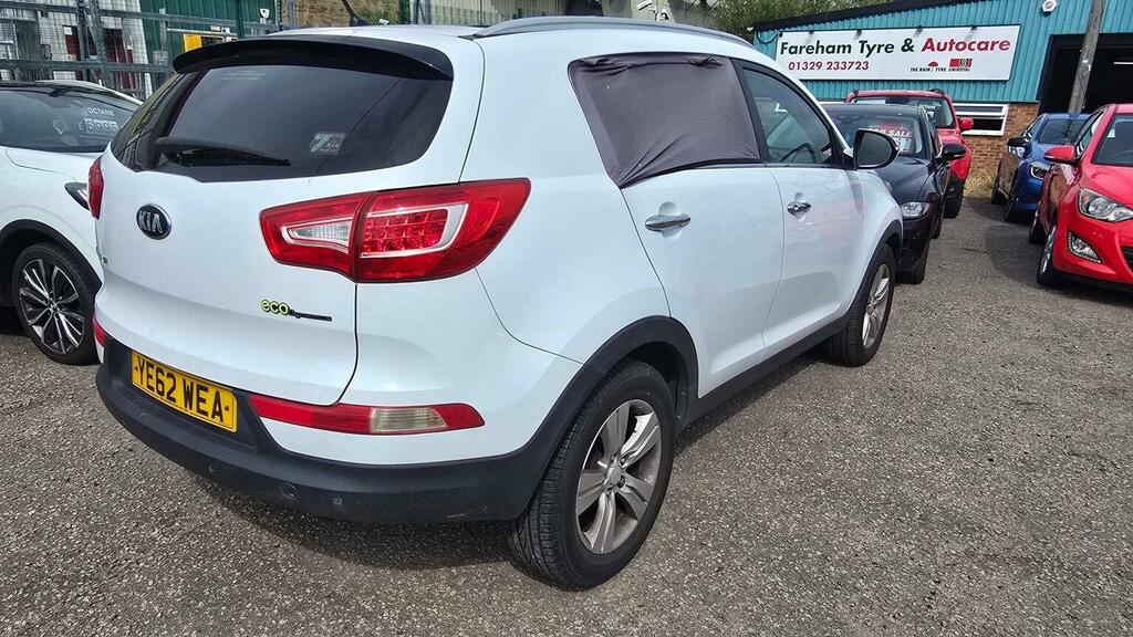 Kia Sportage 1.7 Crdi Ecodynamics 2 2Wd Euro 5 Ss White #4