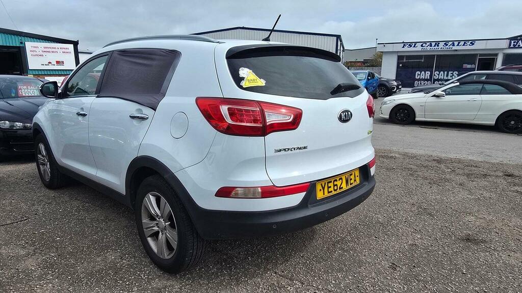 Kia Sportage 1.7 Crdi Ecodynamics 2 2Wd Euro 5 Ss White #3
