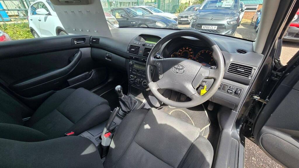 Toyota Avensis 1.8 Vvt-i T3-s Black #4