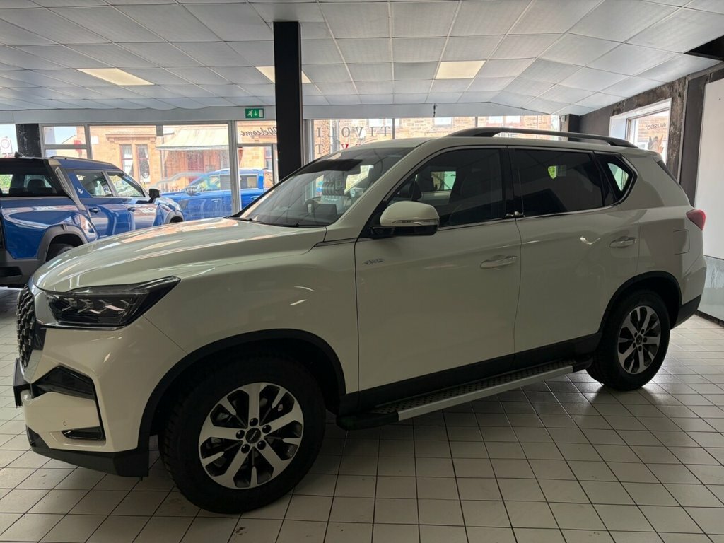 SsangYong Rexton 2.2L K30 White #4