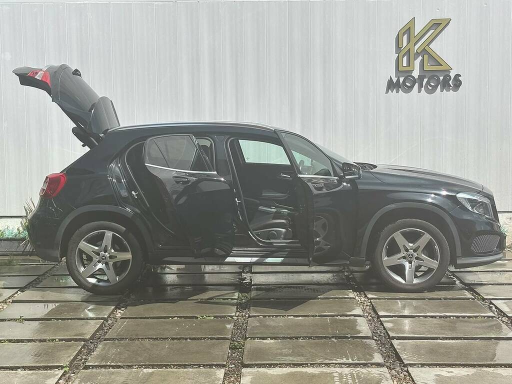 Mercedes-Benz GLA Class 2.1 Gla200d Amg Line Suv 7G-dct Euro 6 Black #4