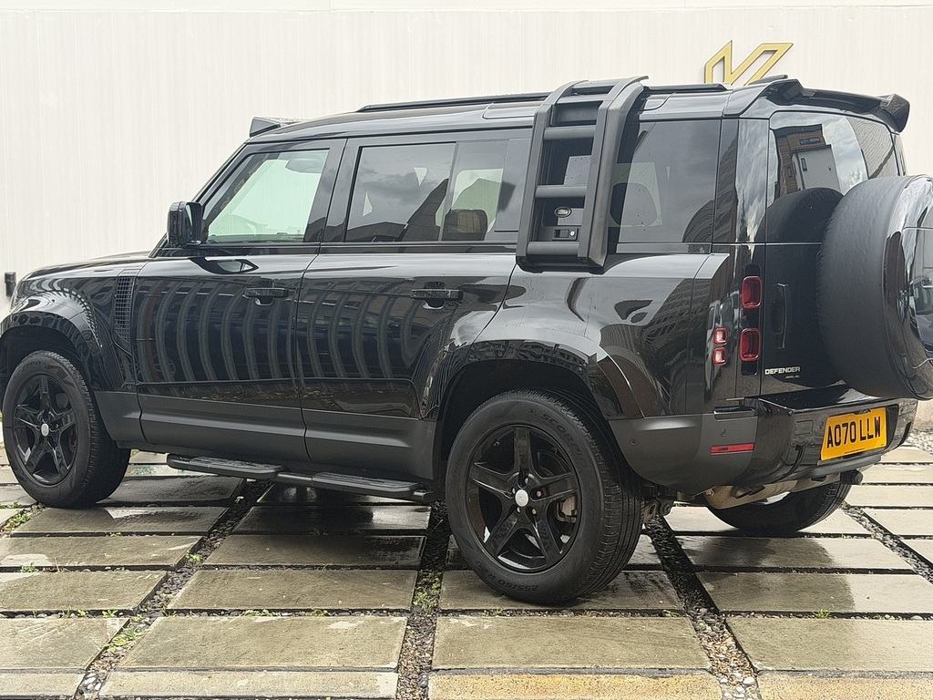 Land Rover Defender 110 Se Brown #30
