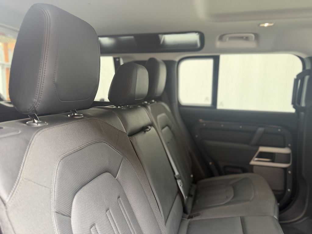 Land Rover Defender 110 Se Brown #13
