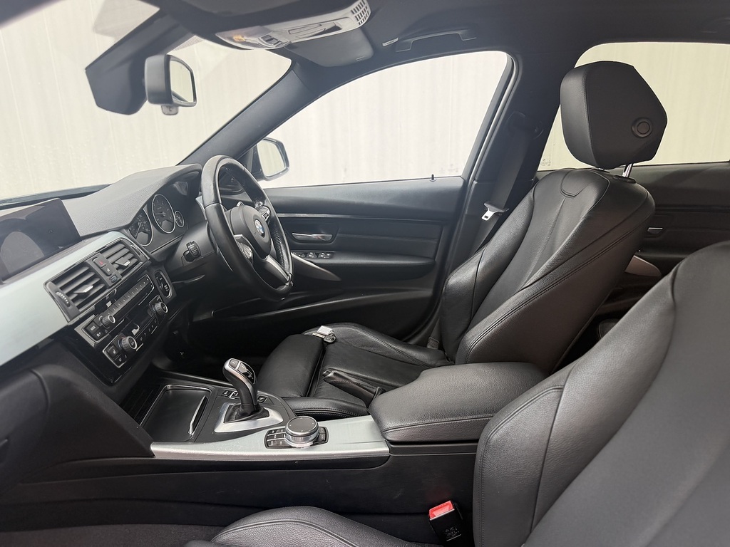 BMW 3 Series 320D Se White #31