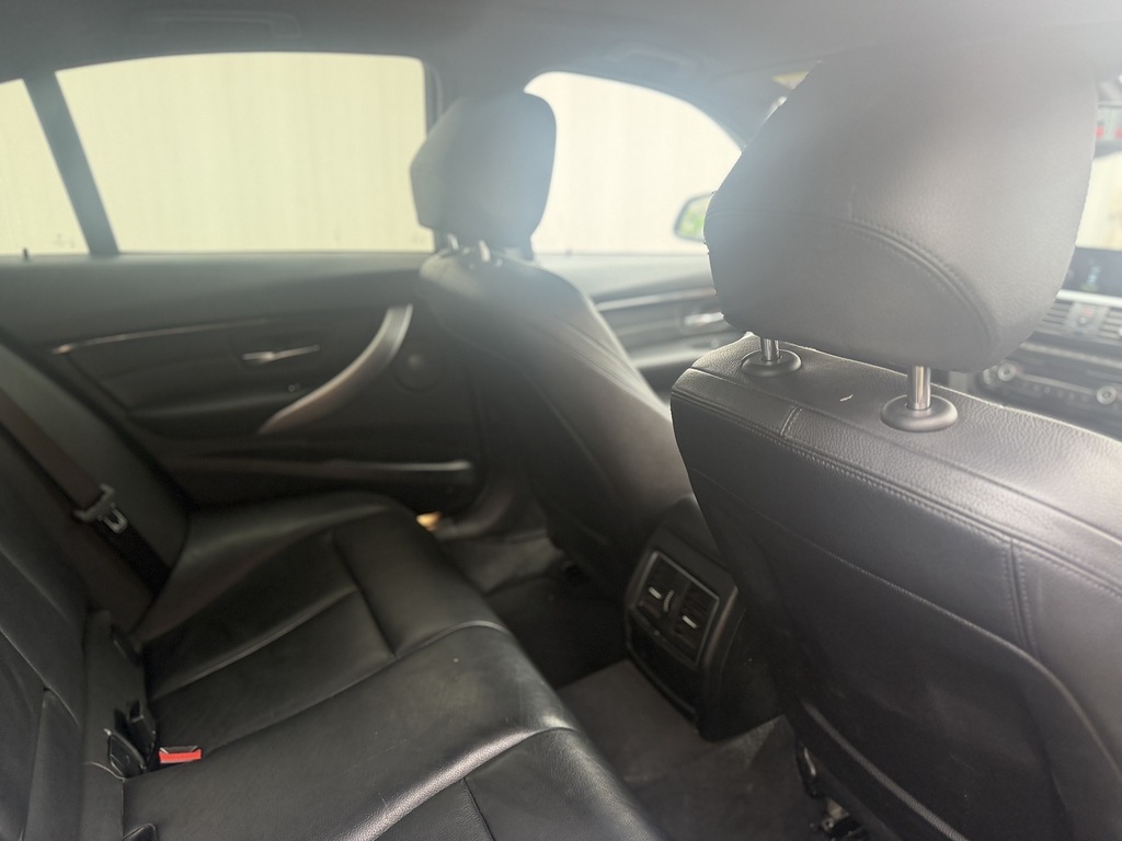 BMW 3 Series 320D Se White #8