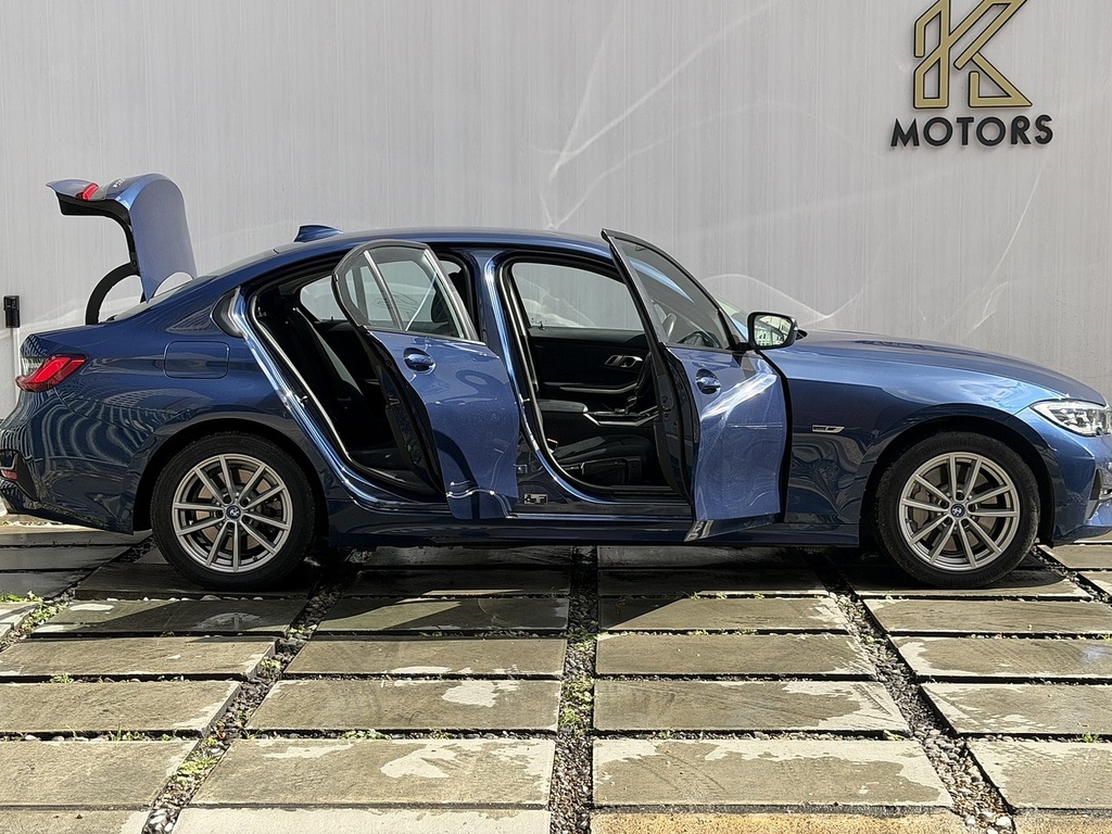 BMW 3 Series 2.0 330E 12Kwh Se Pro Saloon Plug-in Hy Blue #4