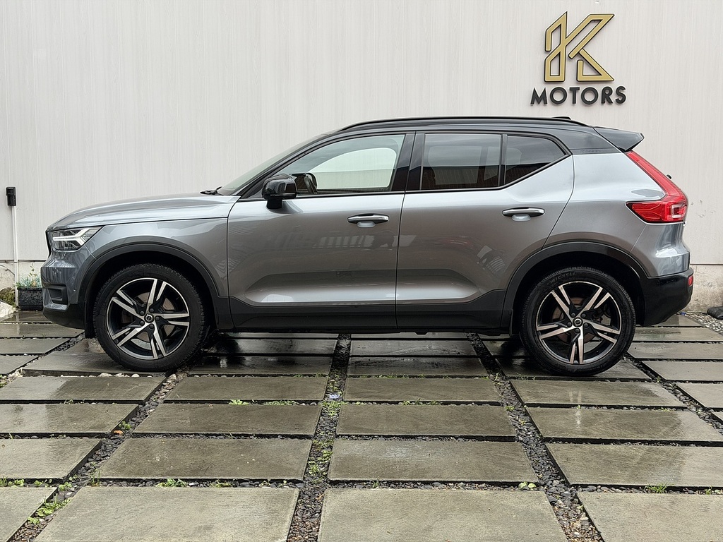 Volvo XC40 2.0 T5 R-design Pro Awd 245 Bhp White #26