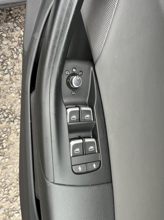 Audi Q3 2L Black Edition Grey #14